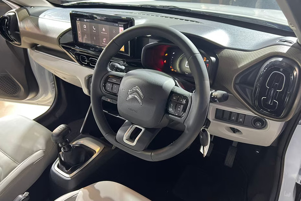 interior_citroen-c3-aircross