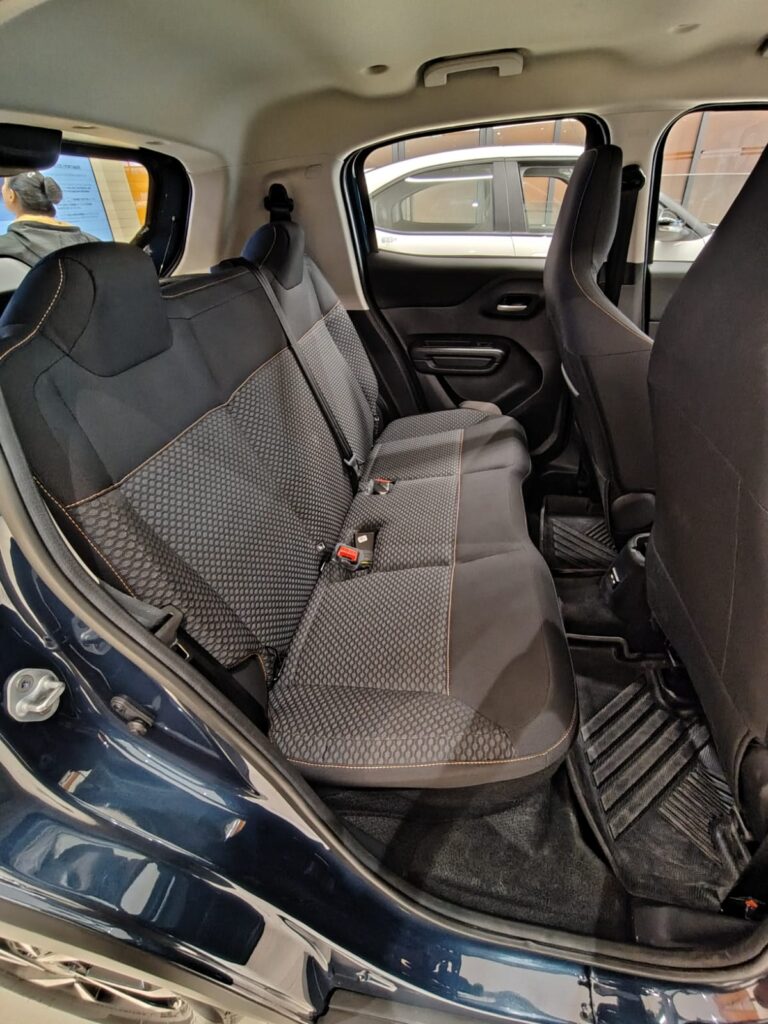 Citroën's C3_interior_side_CNG Citroën's C3_interior_side_CNG